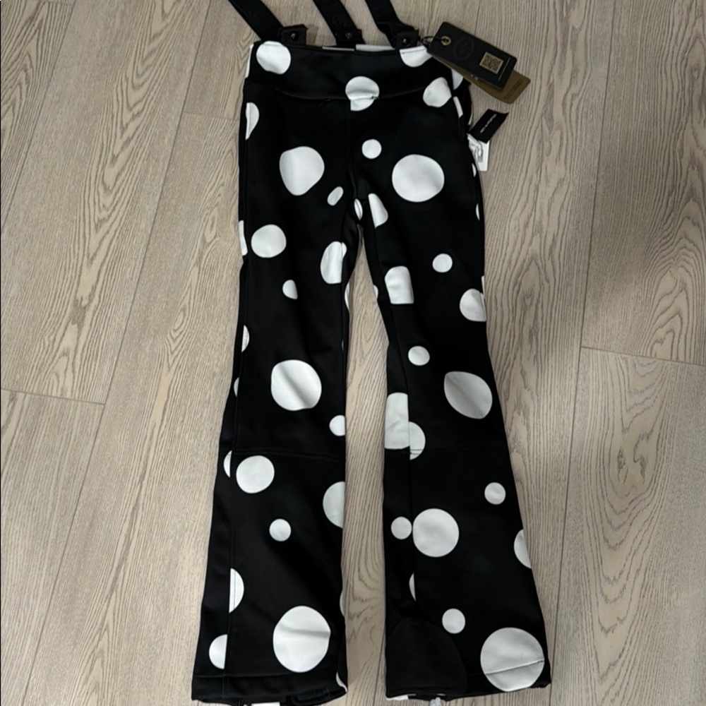 Women’s ski pants